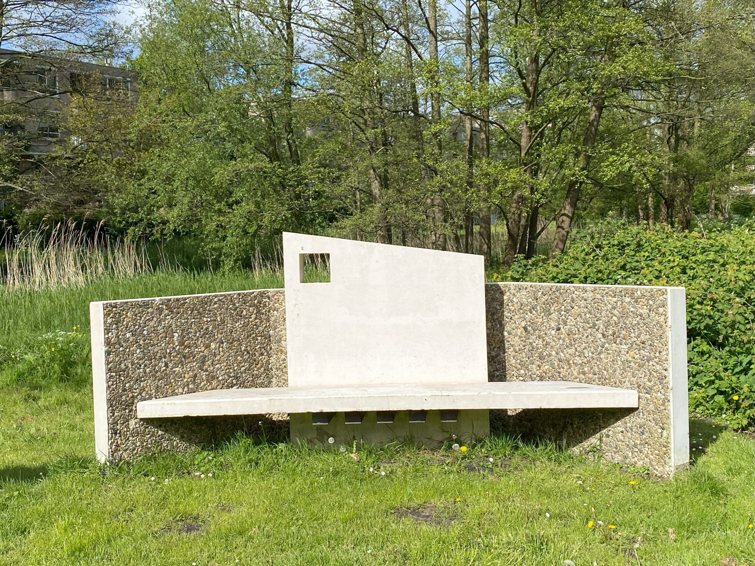 dna mariahoeve duurzaamheid natuur architectuur mariahoeve bankje anneloes groot en e. vos aegonplein foto hubertine langemeijer